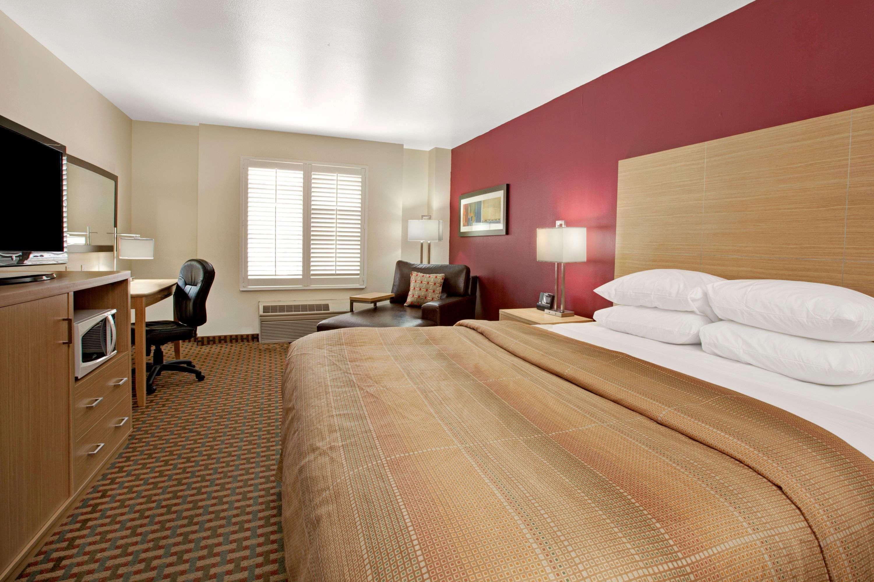 Ramada Limited And Suites San Francisco Airport Саут-Сан-Франциско Екстер'єр фото